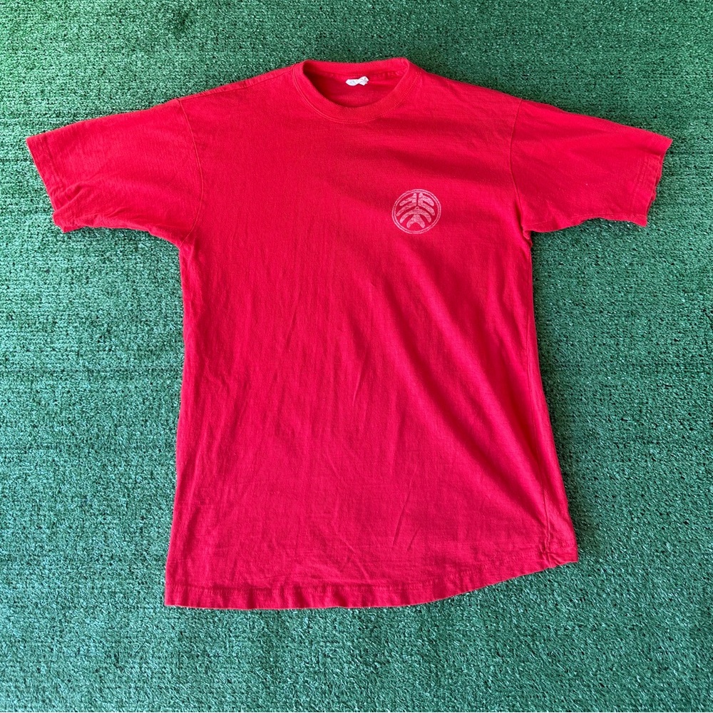 Vintage Red Peking University T-Shirt Size M fits smaller.